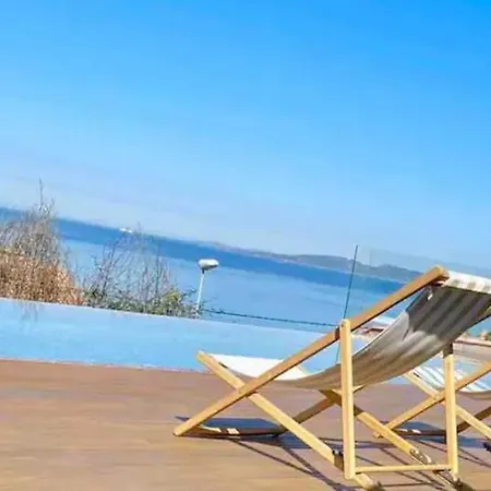 Casa - Sobre El Mar - Piscina Infinita 別荘 Nigrán